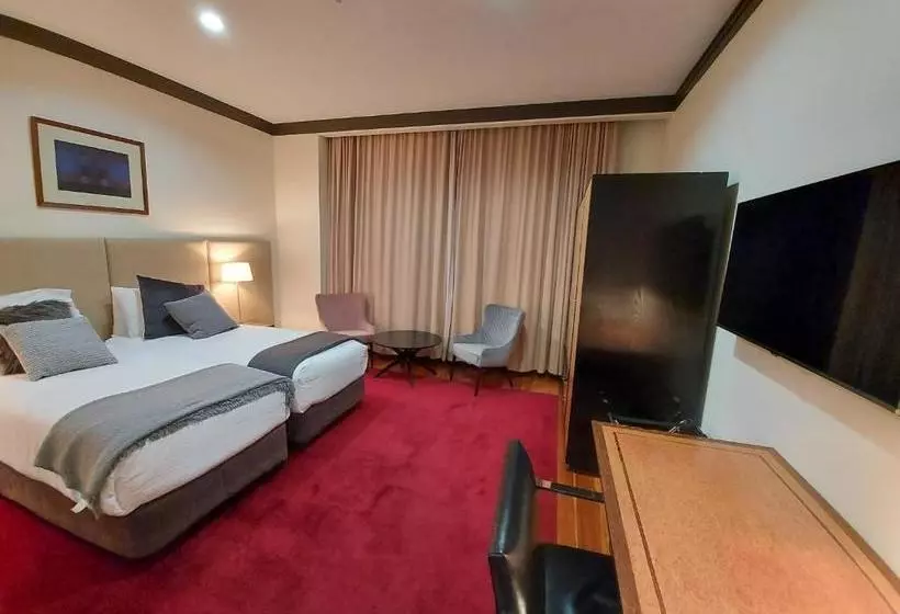 Heritage Apartments   Auckland Cbd   Rooftop Pool, Spas, Gyms & Saunas