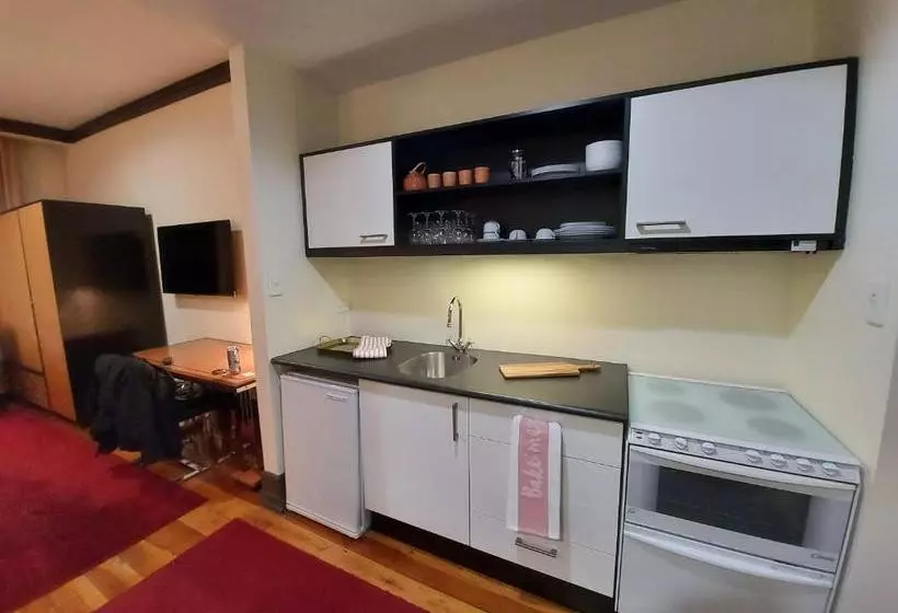 Heritage Apartments   Auckland Cbd   Rooftop Pool, Spas, Gyms & Saunas