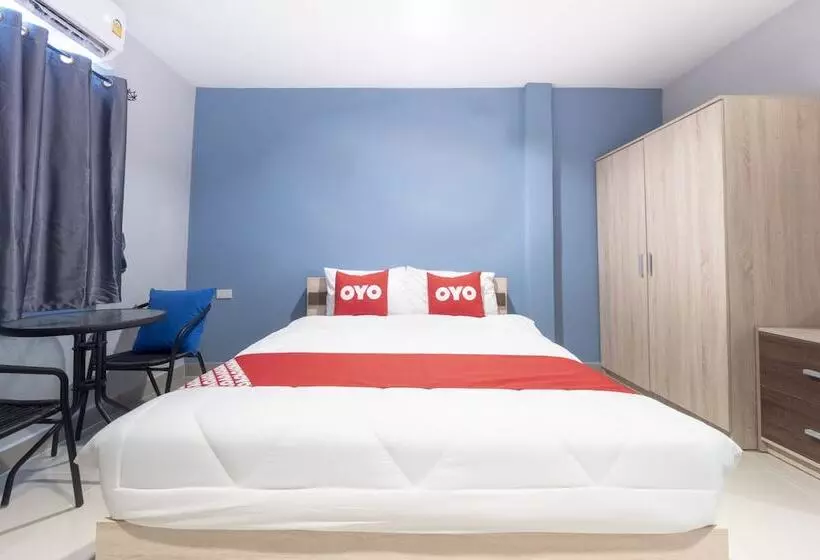 Hotelli Oyo 75383 Danthip Place