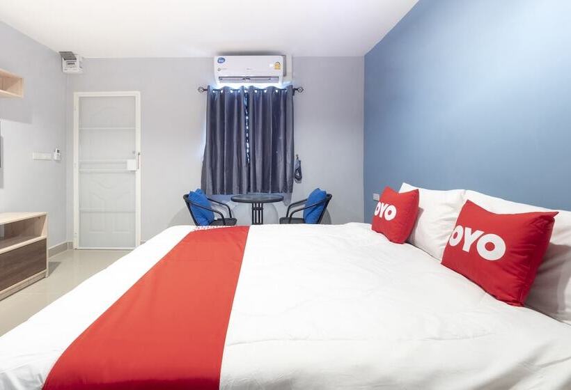 בית מלון כפרי Oyo 75383 Danthip Place