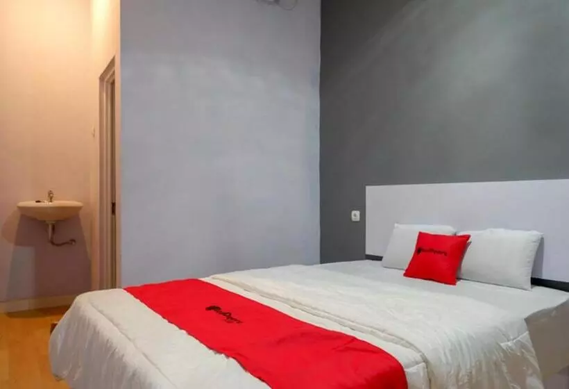 Hotelli Reddoorz Near Pasar Batang