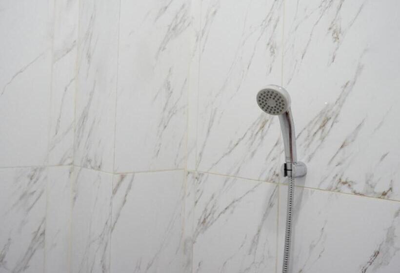 בית מלון כפרי Reddoorz Near Pasar Batang