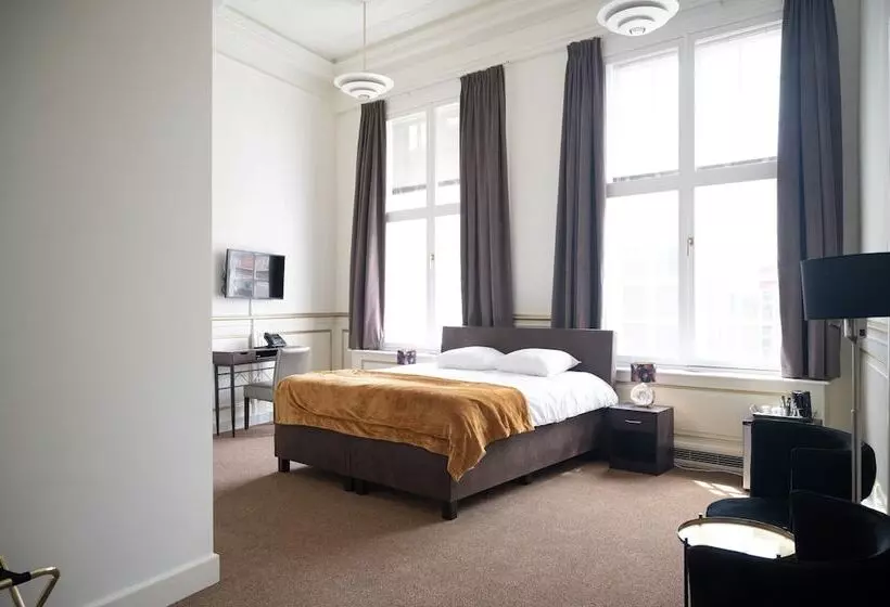 ホテル The Velvet Lodge