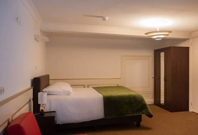 Szálloda The Velvet Lodge