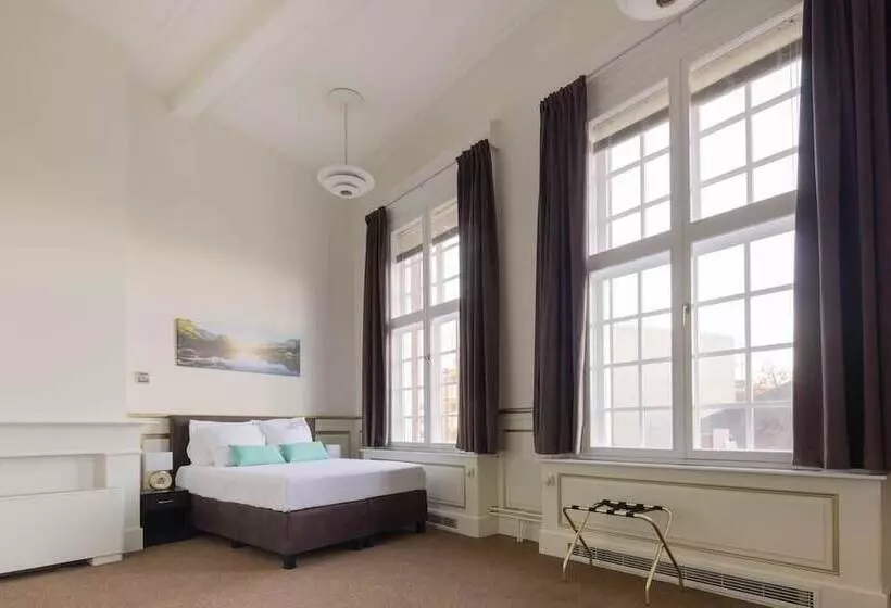 ホテル The Velvet Lodge