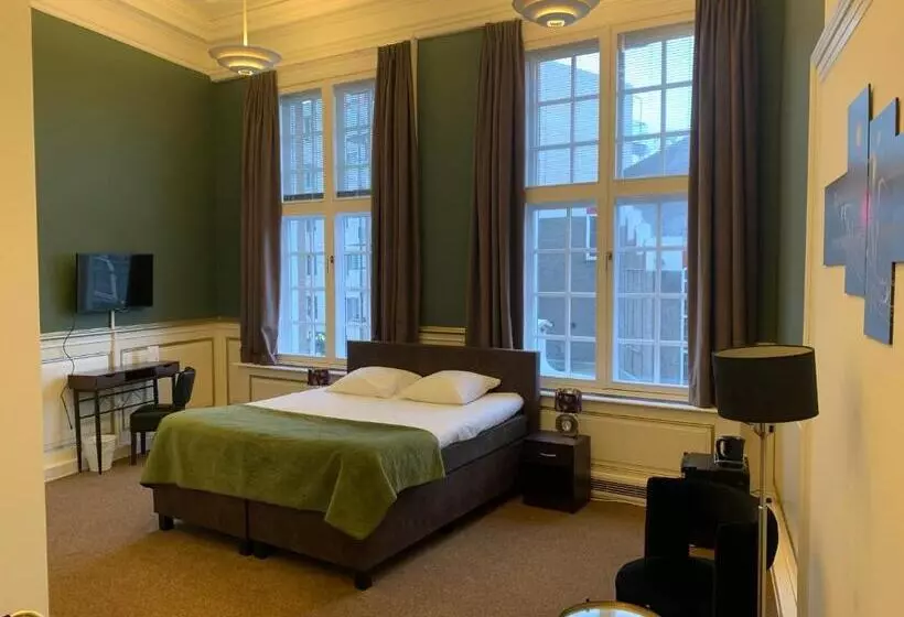 ホテル The Velvet Lodge