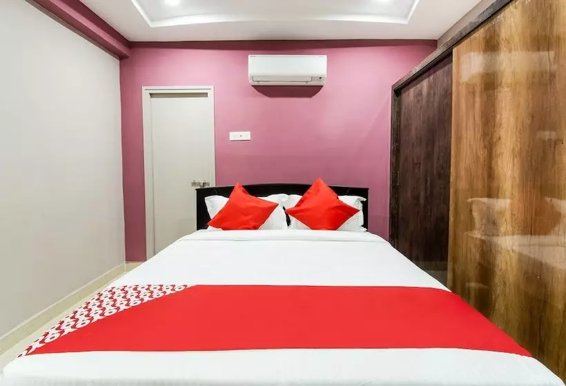 ホテル Capital O 37222 Kiran S Pride Service Apartment
