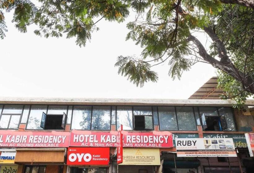 هتل Oyo 60599 Kabir Residency