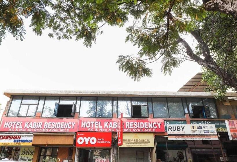 هتل Oyo 60599 Kabir Residency