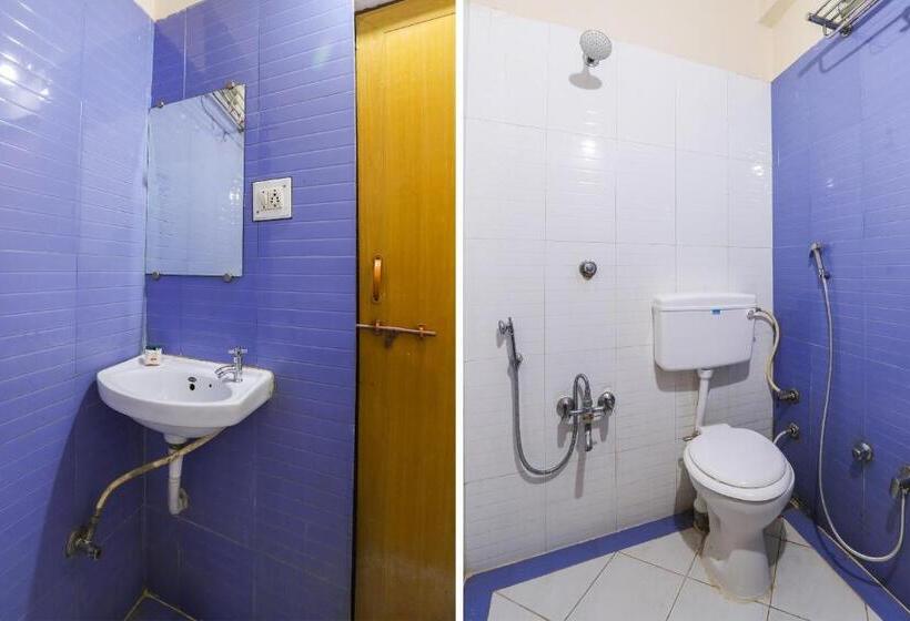 هتل Oyo 60599 Kabir Residency