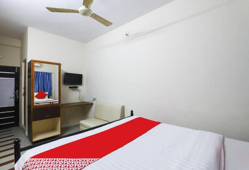 هتل Oyo 60599 Kabir Residency