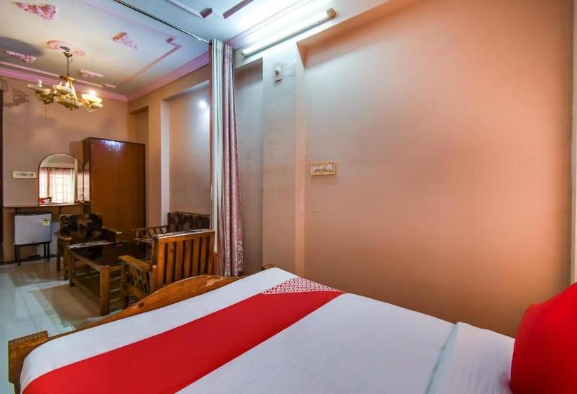 호텔 Oyo 60968 Ashirwad