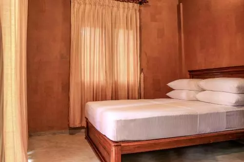 پانسیون Manusath Holiday Inn