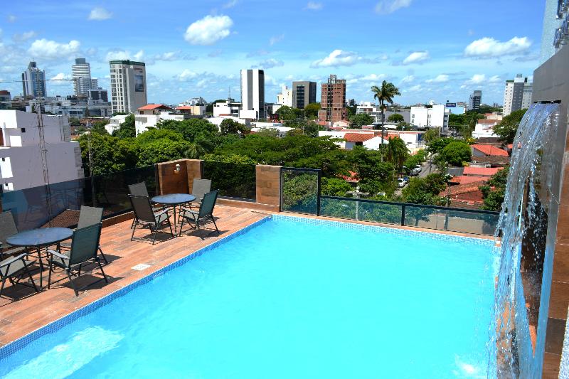 Premium Suites Deluxe Aparthotel Equipetrol