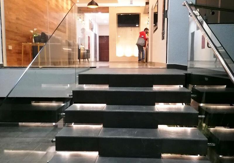 Premium Suites Deluxe Aparthotel Equipetrol