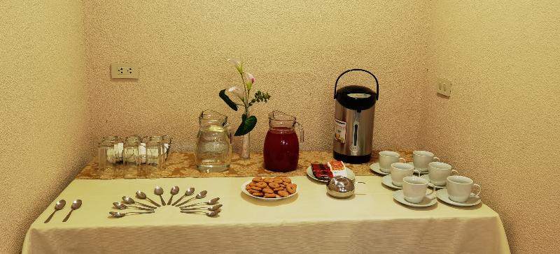 Premium Suites Deluxe Aparthotel Equipetrol