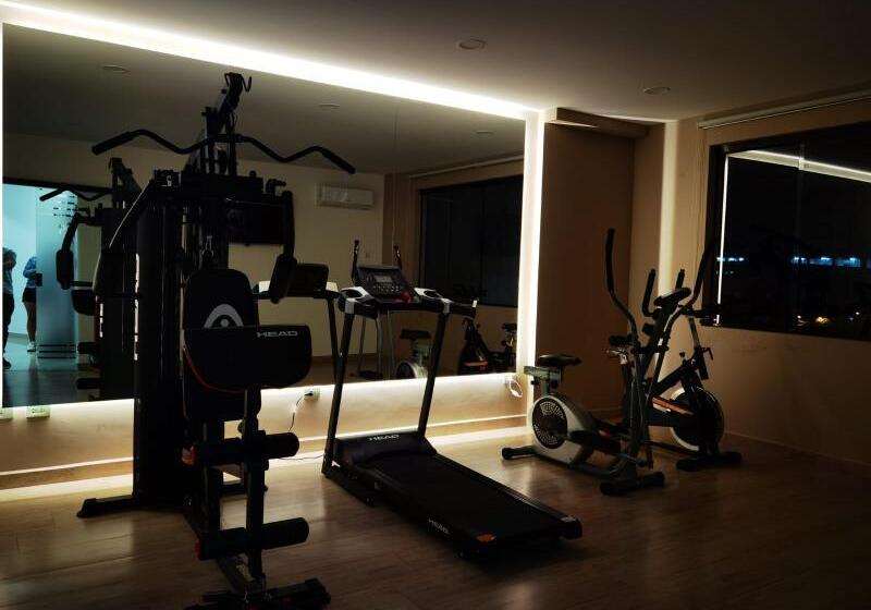 Premium Suites Deluxe Aparthotel Equipetrol