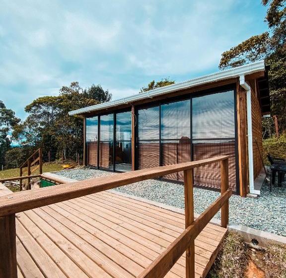 ユースホステル Nativos Real Guatape