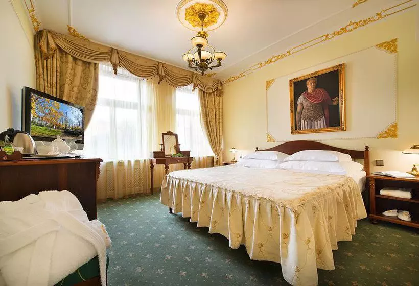 General Boutique Hotel & Wellness