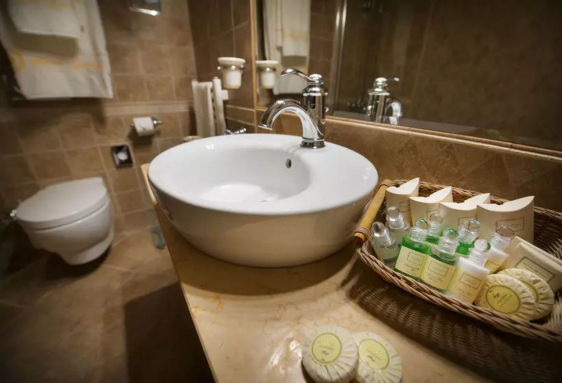 General Boutique Hotel & Wellness