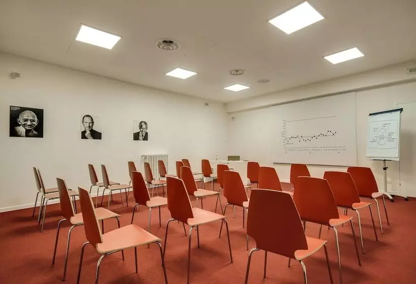 Genius Hotel Downtown