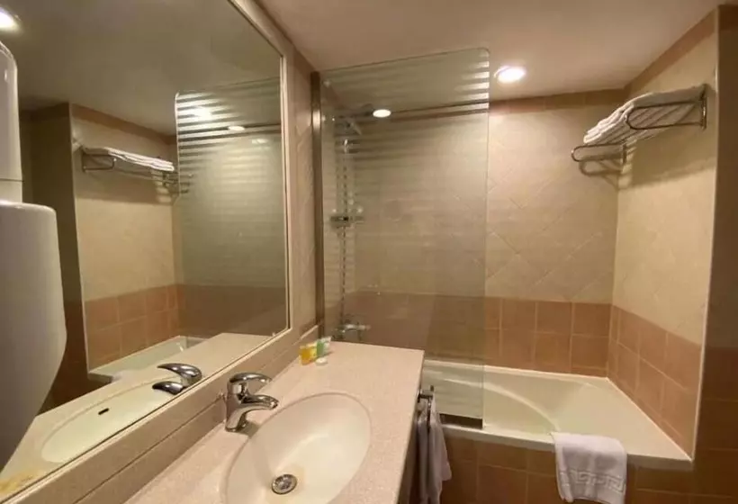 Mena Hotel Nasiriah Riyadh