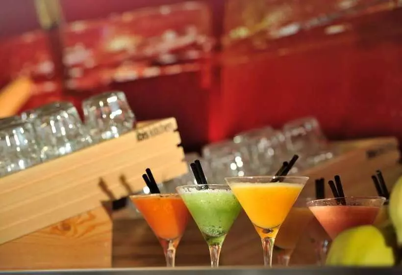 酒店 Ibis Casa Voyageurs