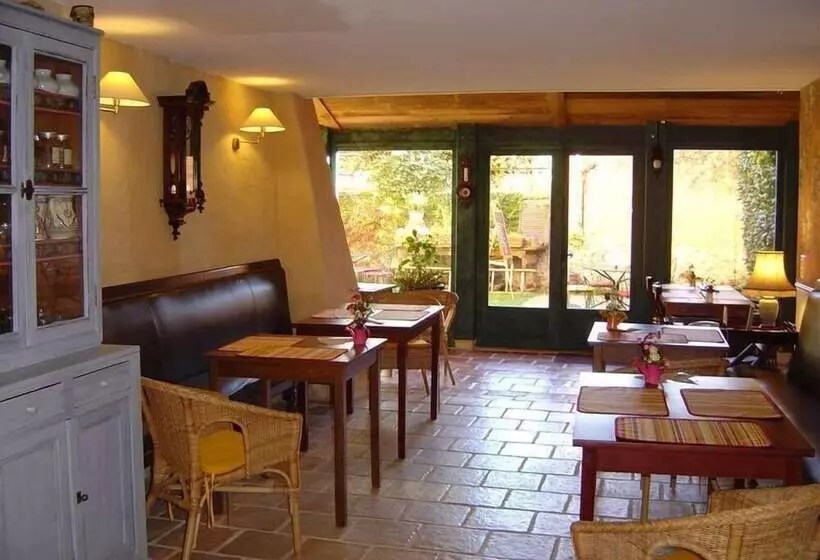 ホテル Logis Hôtel Le Boudoir