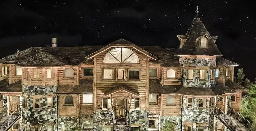 فندق Lirolay Suites   Apart