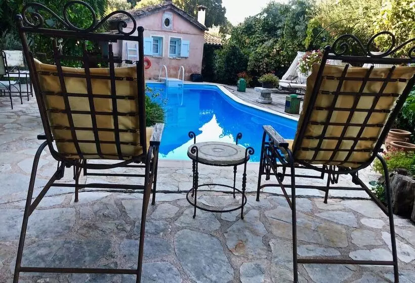 호텔 Pavezzo Country Retreat