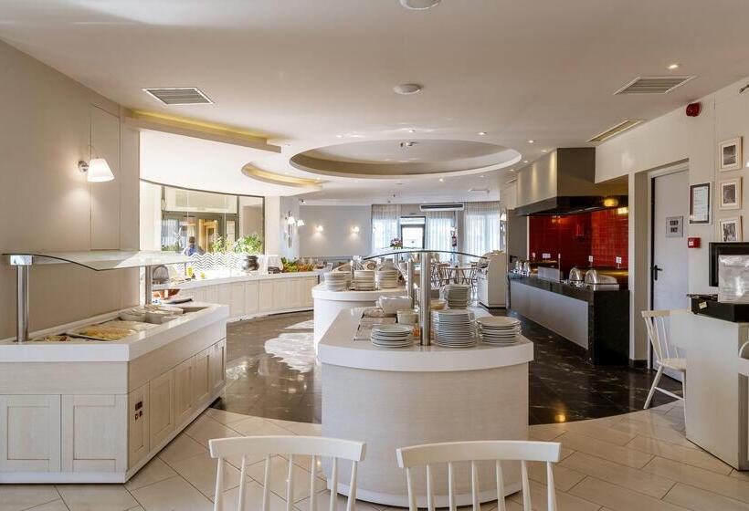 فندق Pearl Beach