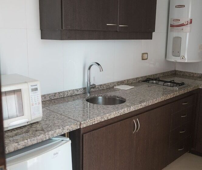 فندق Premium Tower Suites