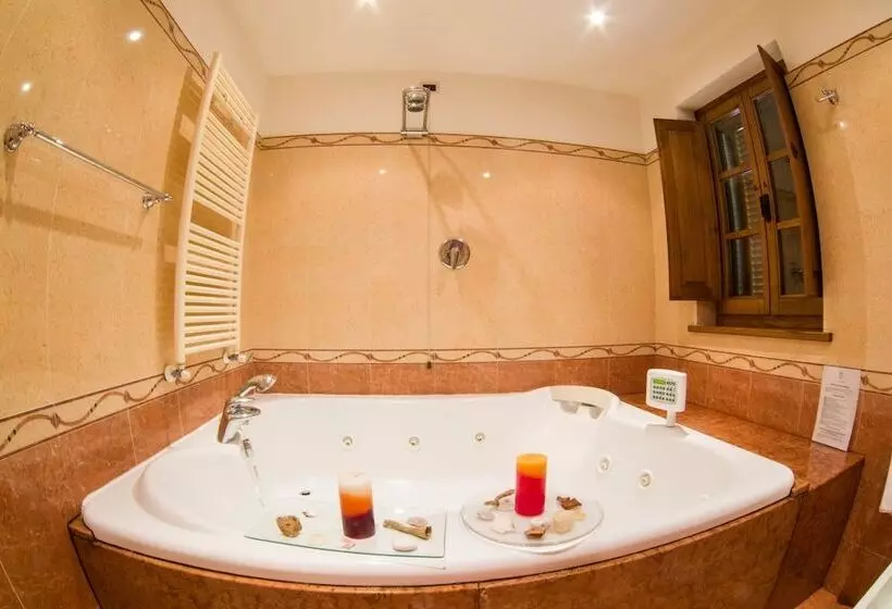 هتل Relais Villa Petrischio