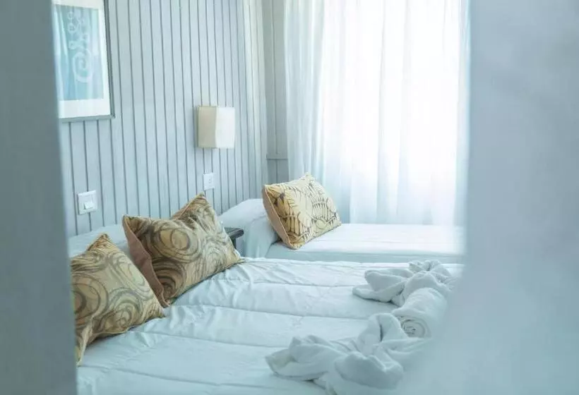 هتل Tangoinn Club