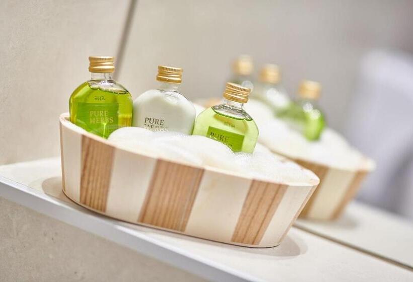 בית מלון כפרי Vacances Bleues Royal Westminster