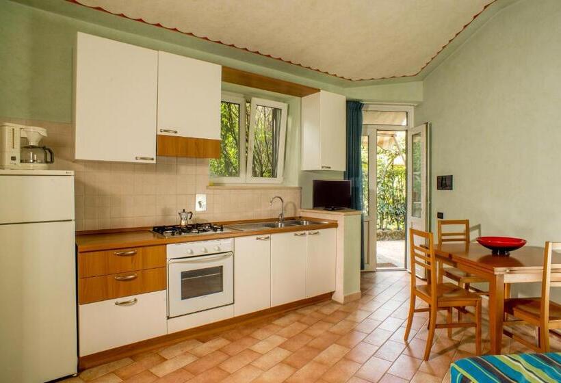 ホテル Verdeborgo