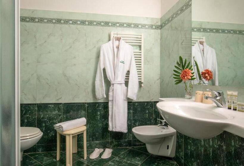 ホテル Verdeborgo