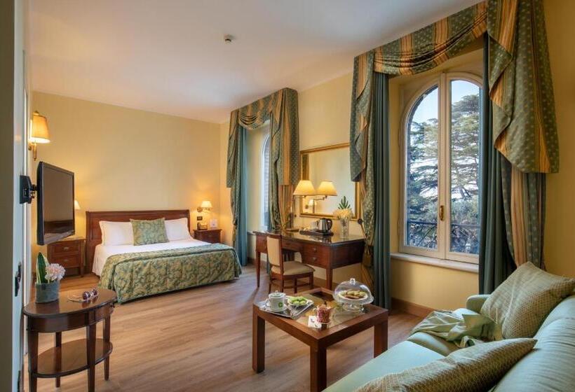 ホテル Verdeborgo