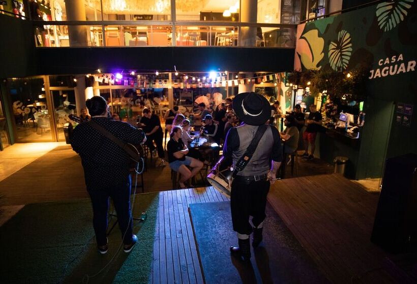 هتل Viajero Hostel Buenos Aires