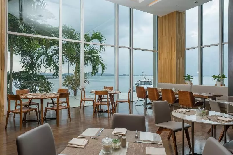 Batam Marriott Hotel Harbour Bay