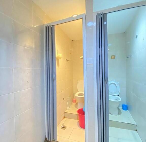 فندق H2 Segama Backpacker