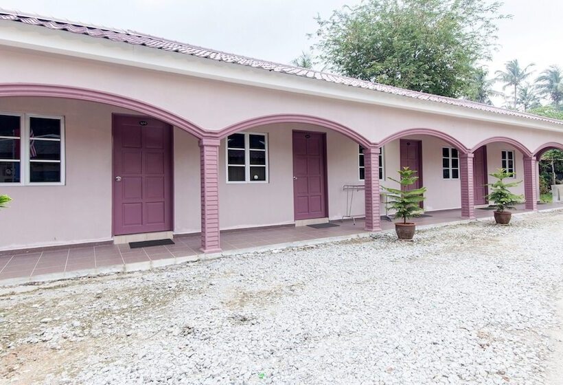 فندق Kampung Guest House   Hostel