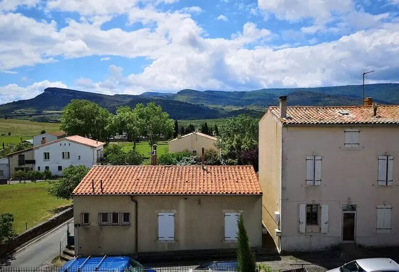 Hotelli L Ours Des Corbières   Chambres D Hôtes