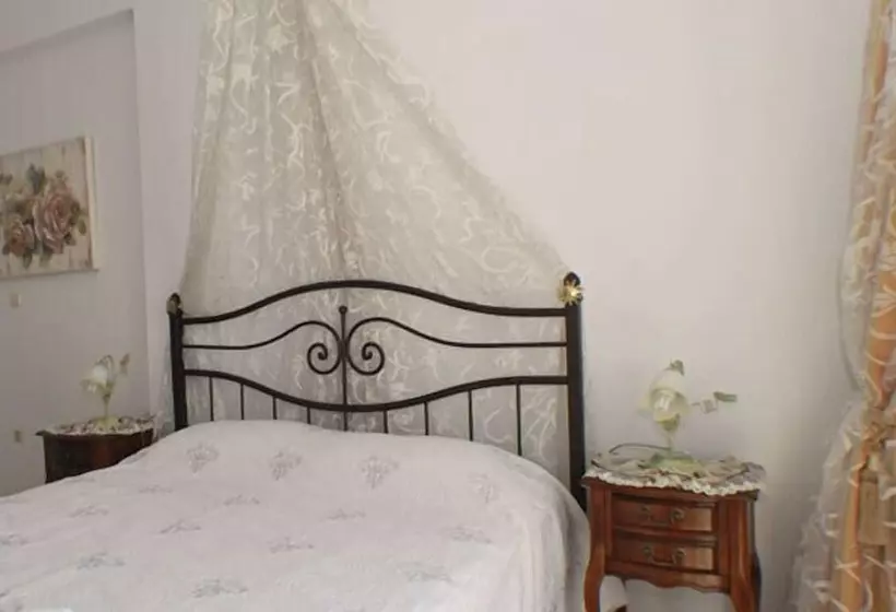 ホテル Pension Moschoula