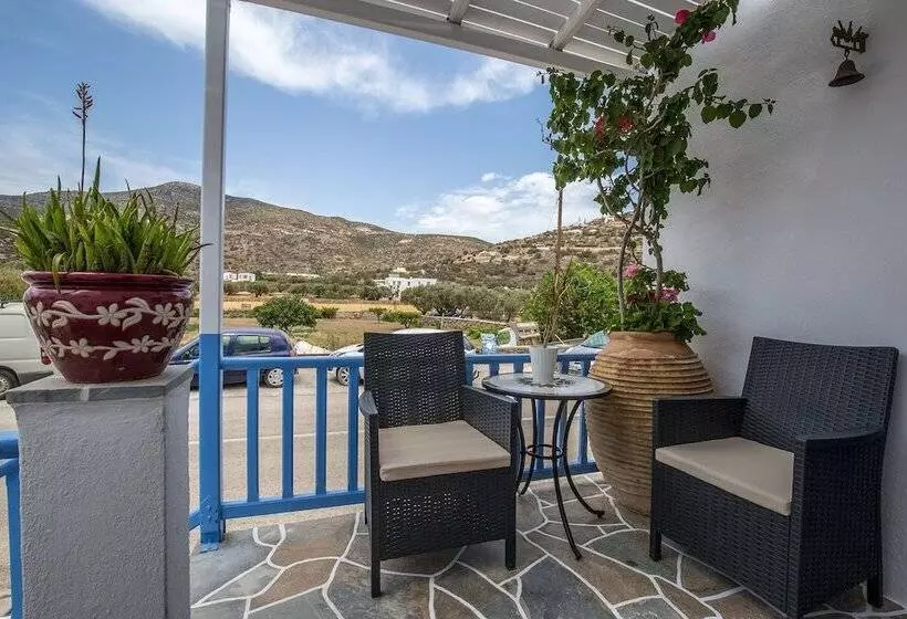 ホテル Pension Moschoula