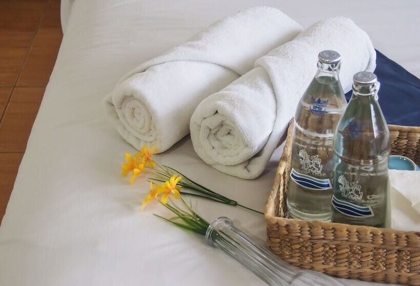 Отель ฤกษ์ดี Rerkdee Bed And Breakfast