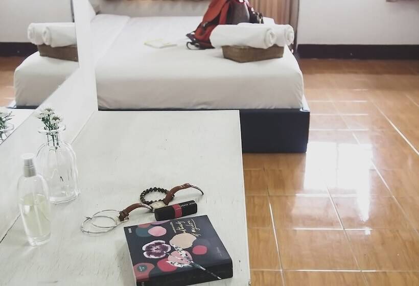 Отель ฤกษ์ดี Rerkdee Bed And Breakfast