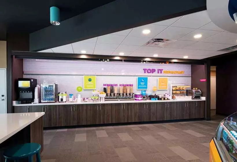 هتل Tru By Hilton Phoenix Glendale Westgate, Az
