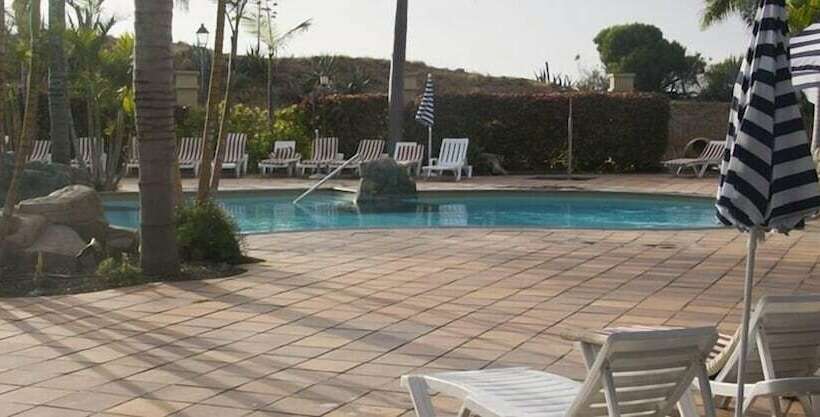 Apartamentos Playa De Los Roques