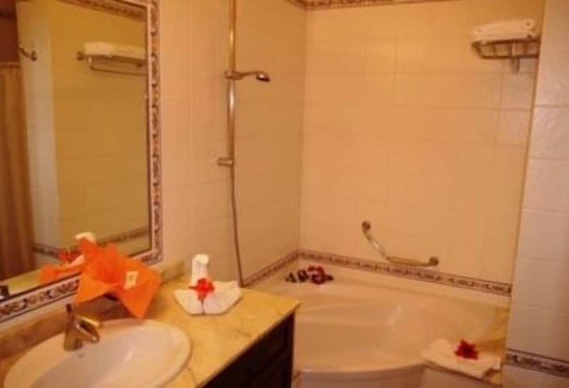 Apartamentos Playa De Los Roques